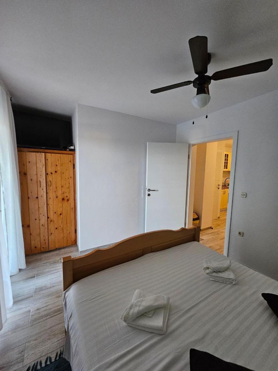 Apartman Lila Cunski Экстерьер фото