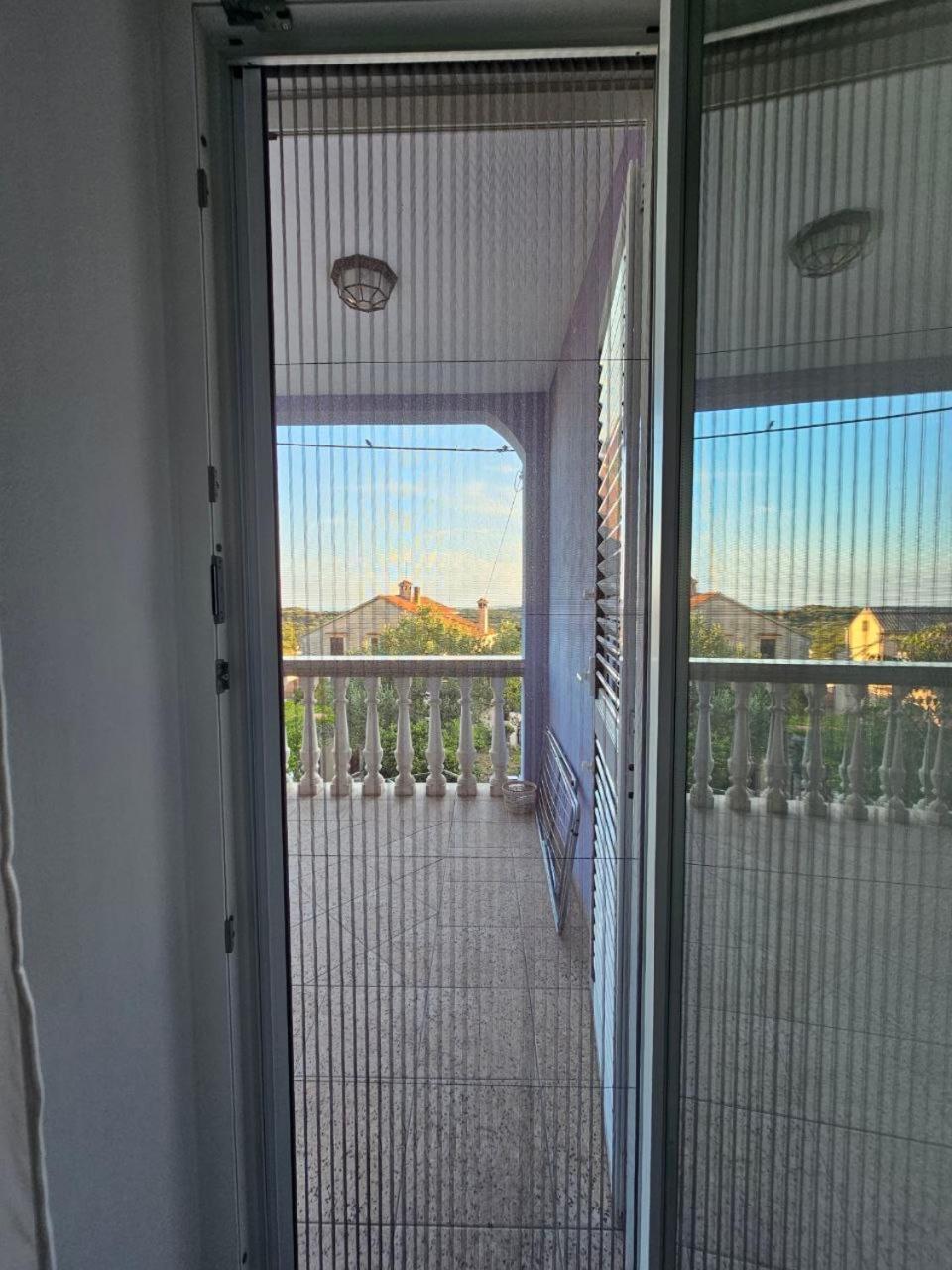 Apartman Lila Cunski Экстерьер фото