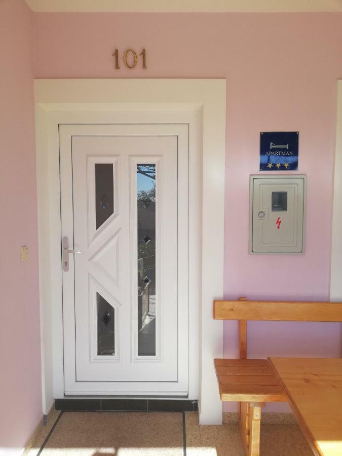 Apartman Lila Cunski Экстерьер фото